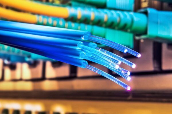 Fiber optic cable 1600 600x398